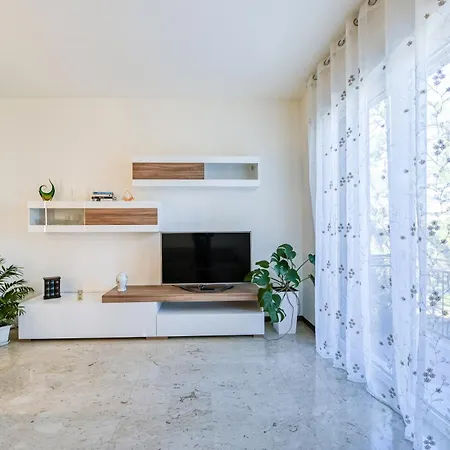 App 106m2 2letti Matrimoniali E Divano Letto, Box Free - La Casa - Milanofieracomosaronnomxpmonzaceriano Laghetto Apartment *